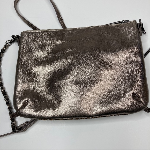 Elliott Lucca | Bronze Metallic Woven Zipper Crossbody Bag - Picture 6 of 6